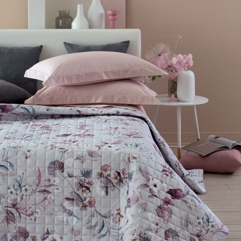 Svad Dondi Copriletto traountato matrimoniale linea Forever, realizzato in percalle di cotone 100% mis. 270x270 imbottitura 90g/mq art. Dafne